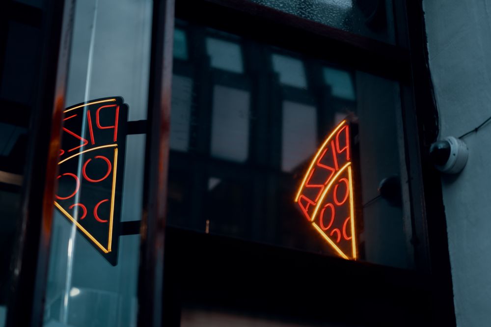 Användningen av LED-skyltar för att marknadsföra restauranger i Göteborg