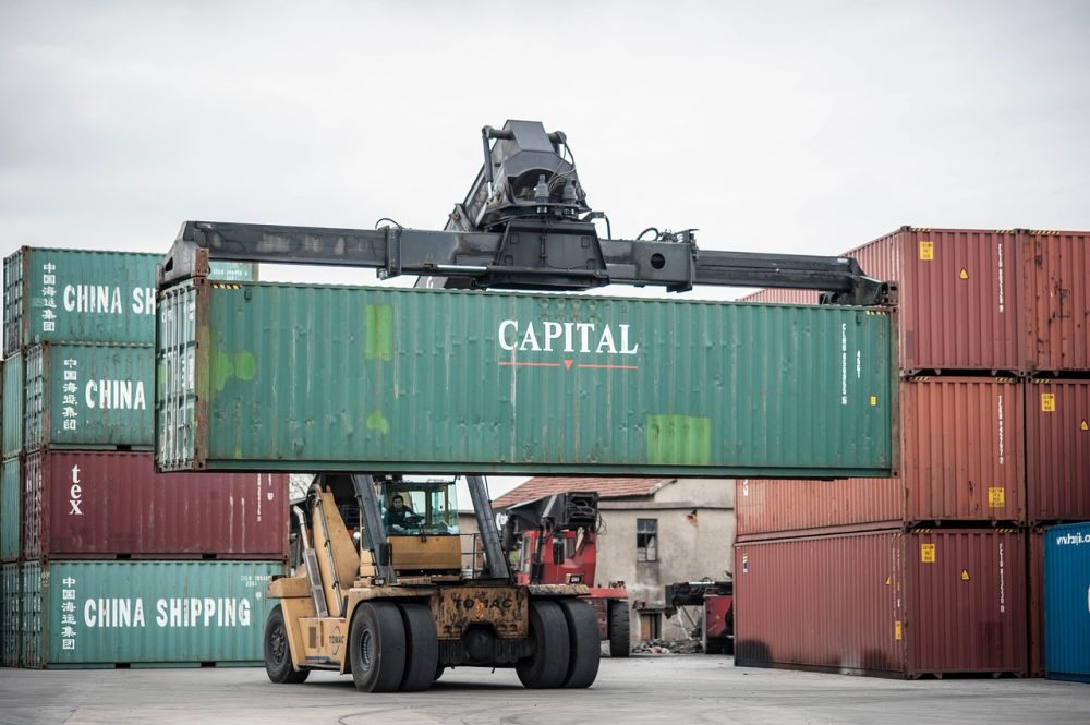 Hyra container i kristianstad  så väljer du rätt lösning för ditt avfall
