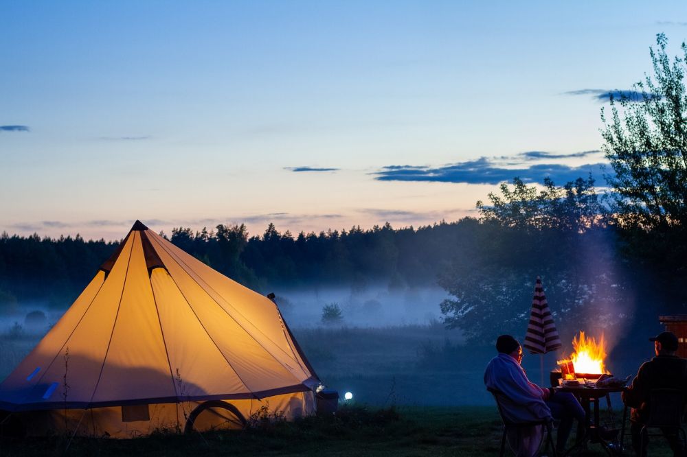 Glamping sverige  naturupplevelse med hotellkänsla